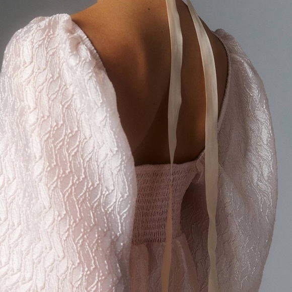 Textured Puff-Sleeve Dress - Picture 4 of 12